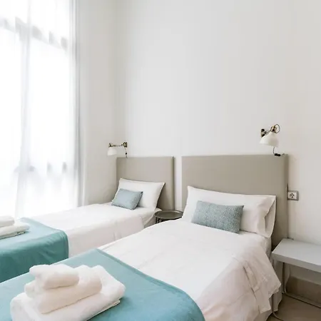 Apartment 2e Stylish Bright Downtown Azofaifo *
