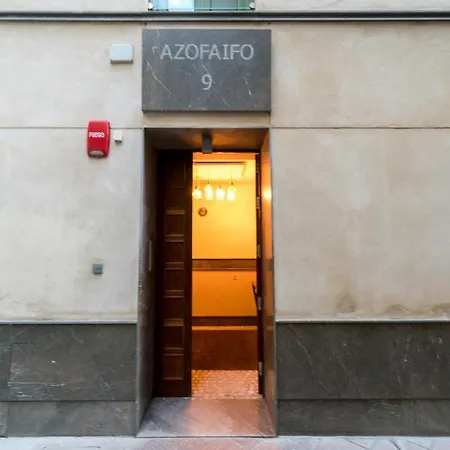 2e Stylish Bright Downtown Azofaifo *