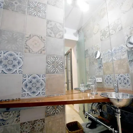 Loft Virgen De La Alegria *
