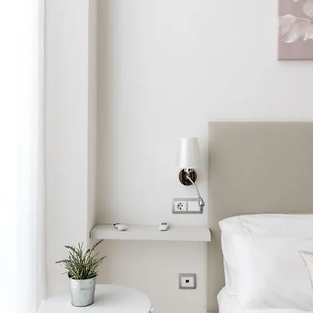 Apartment 2e Stylish Bright Downtown Azofaifo *