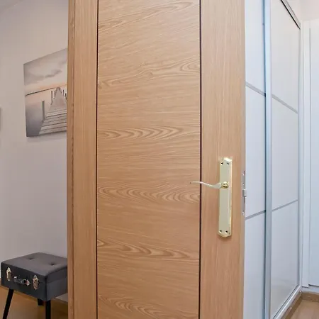 Luz Y Tranquilidad En El Casco Historico - Parking Gratis Apartment