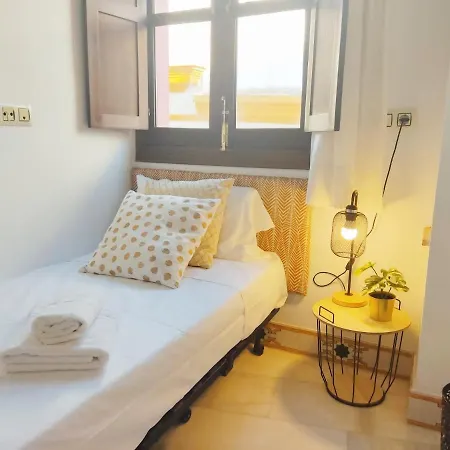 Homeyseville-preciosa Casa Santa Cruz 7pers Parking Optional Seville