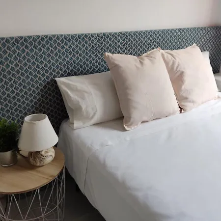 Homeyseville-preciosa Casa Santa Cruz 7pers Parking Optional Apartment *