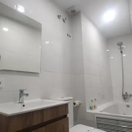 Apartamento Torneo&alameda Con Bañera Jacuzzi Hidromasaje *