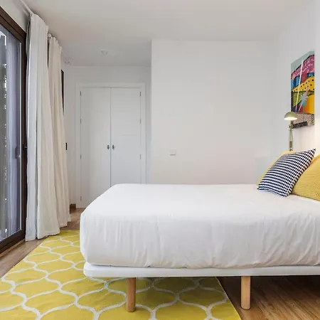 Pop Art, Duplex Coqueto En El Corazon De Seville