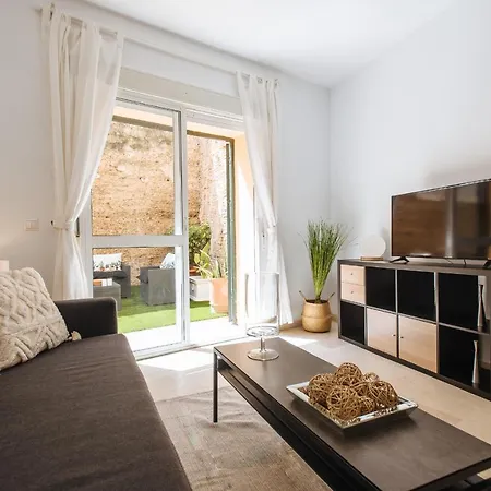 Apartment Sol With Garden Sevilla