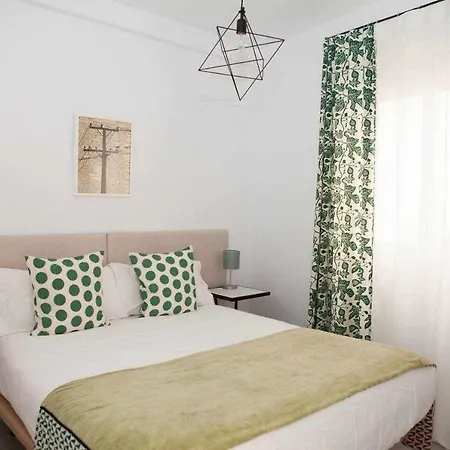 Appartement Isg Alhondiga Piso Nuevo Piscina Casco Antiguo8p