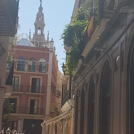 Apartment Apartamento Tranquilo Y Con Encanto En Palacio Sevillano, Junto Catedral A Acond Y Wifi Seville