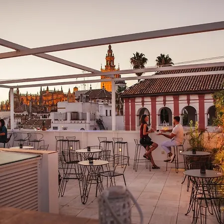 Halo Boutique Hotel 4*