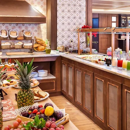 H10 Corregidor Boutique Севилья