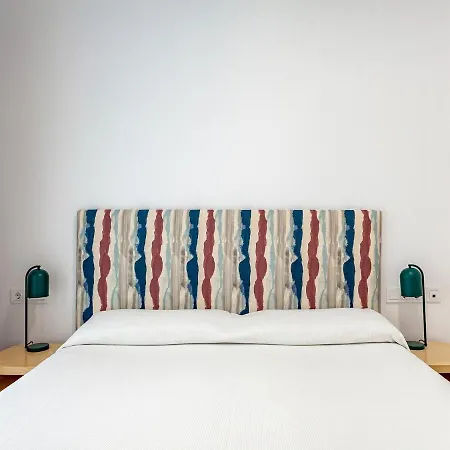 Apartahotel Numa Molina 2*