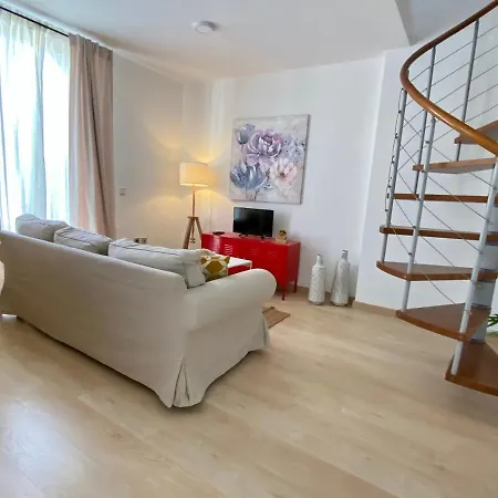 Gotoseville Altair Apartment