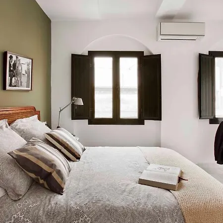 Mariscal Apartman *