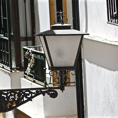 Acogedor 8pax 4bdr 2bth - Cozyhomesevilla1 Apartment *
