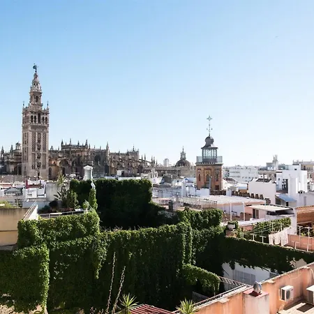 Cozy In House-palace With Private Patio Apartment Seville