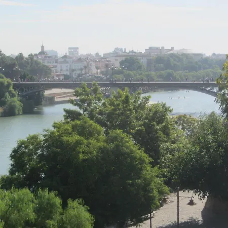 Trianabridgeviews Atico Con Vistas Al Puente De Triana Calle Castilla 38 Seville