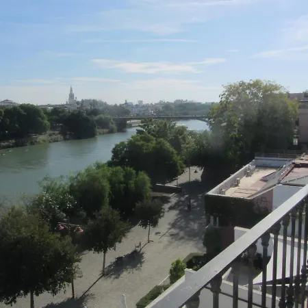 Apartment Trianabridgeviews Atico Con Vistas Al Puente De Triana Calle Castilla 38