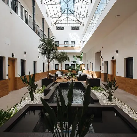 Guadalupe 15 By Magno - Penthouse With Private Solarium & Jacuzzi *