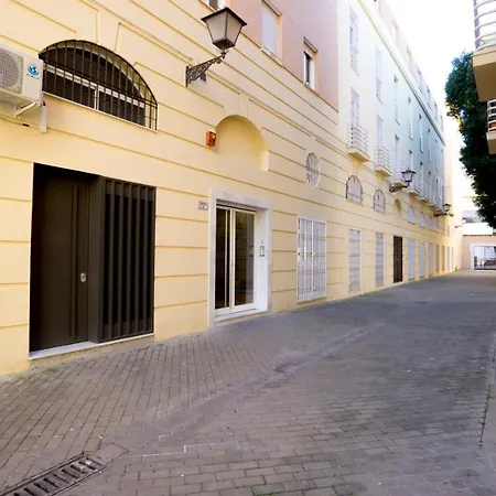 Rentalsevilla Escuelas Pias Apartment *