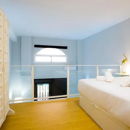 Rentalsevilla Escuelas Pias Apartment *