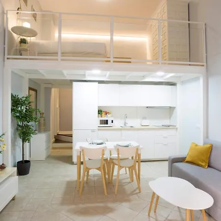 Rentalsevilla Escuelas Pias Apartment