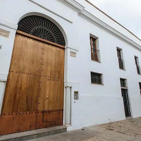 Apartment In Former Monastery With Patio In City Centre Free Parking Apartment Seville