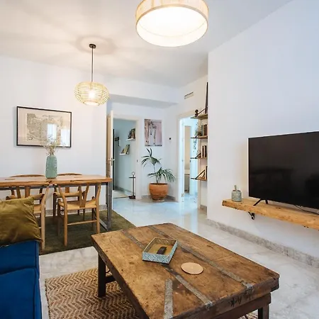 Apartment Apartment In Former Monastery With Patio In City Centre Free Parking *