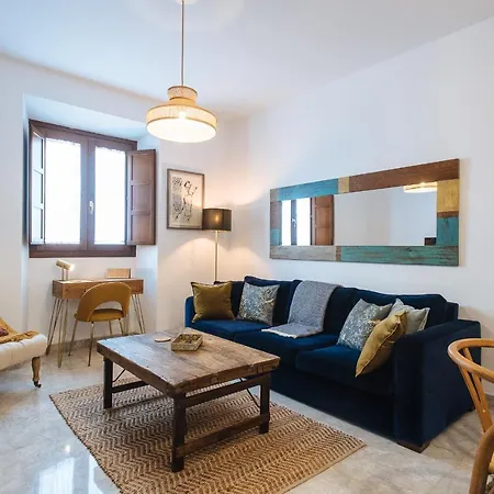 Apartment Apartment In Former Monastery With Patio In City Centre Free Parking