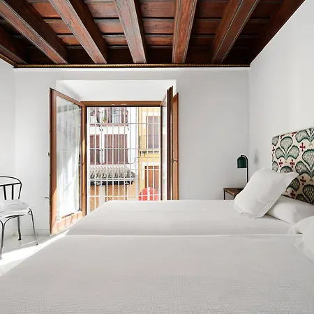 Numa Molina Apartahotel
