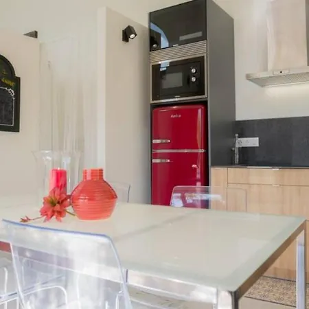 Apartamento A Estrenar Frente A La Plaza De Espana Apartment *