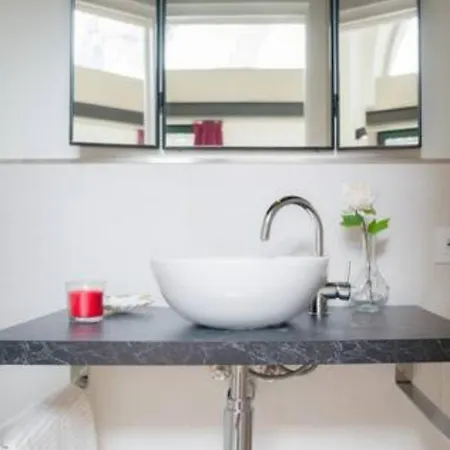Apartamento A Estrenar Frente A La Plaza De Espana Apartment Seville