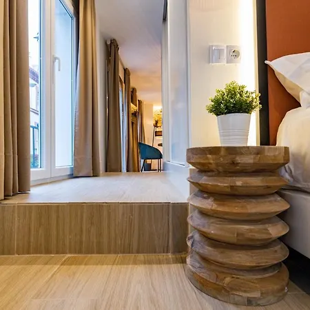 Magna Aparthotel Sevilla