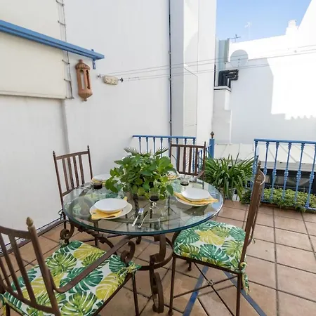 Patio Asiatico En El Centro De * Seville