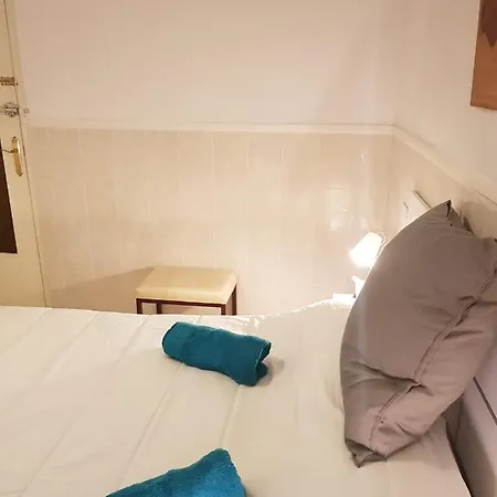 Apartment Wish Dolores Leon De Triana