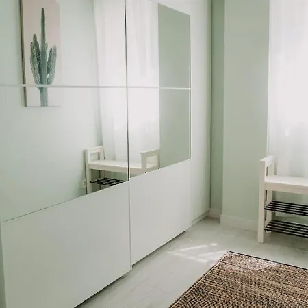 Natural 2 Y Garaje Apartment Seville