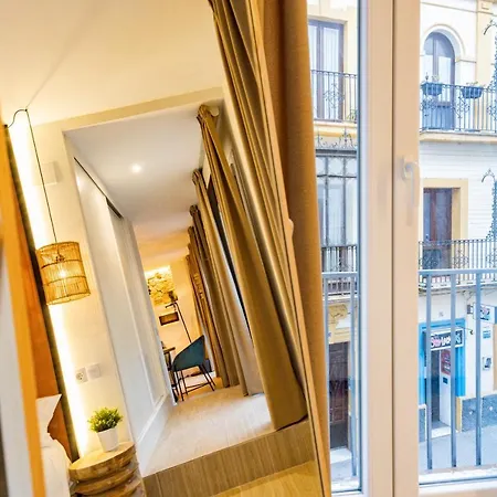 Magna Aparthotel 2*