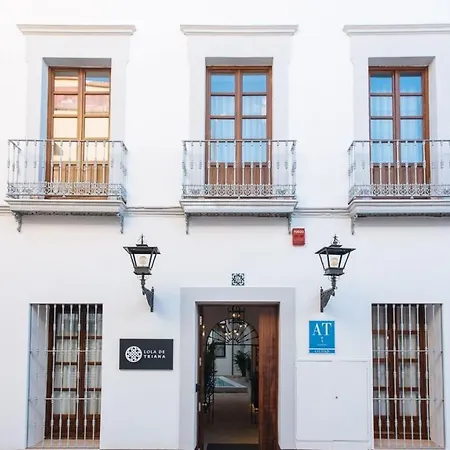 Lola De Triana