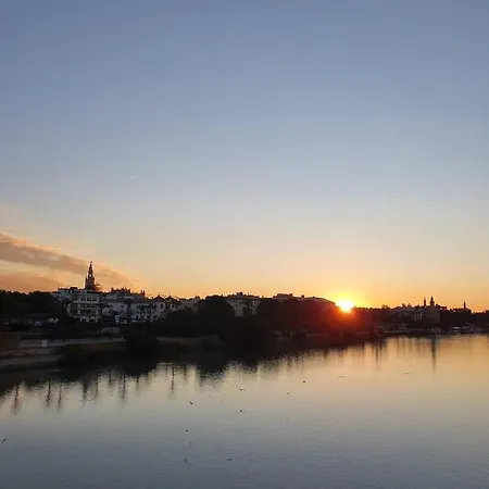 Сasa de vacaciones Charming House In Triana,best View From Patio Sevilla