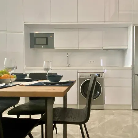 Apartment Tr3 Aparcamiento Incluido Familias Loft Almirante Seville
