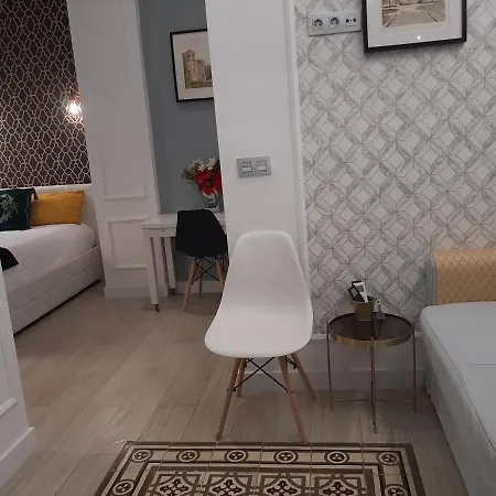 Проживание в семье La Del Conde Luxury Севилья