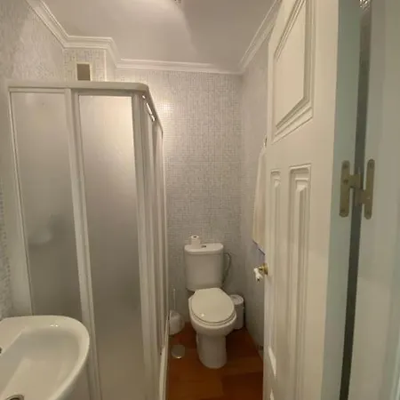 Apartment En Luis Montoto, Nervion. Centrico
