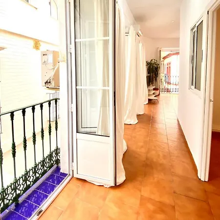 Comfortable Old Town, Parking Optional * Seville