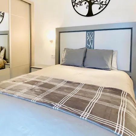 Tr1 Parking Incluido Loft Paseo Del Guadalquivir * Seville