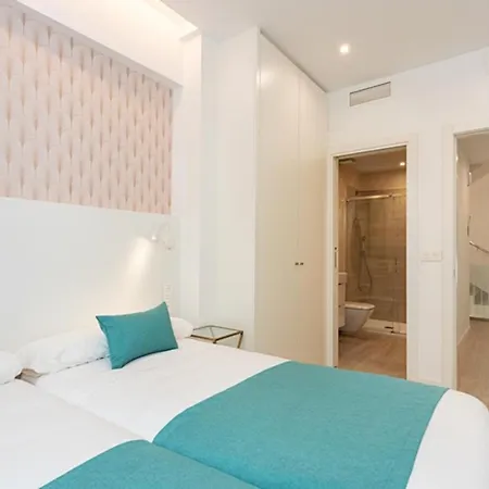 Espectacular Casa De 6 Dormitorios, 7 Banos Y 2 Terrazas Vakantiehuis Sevilla