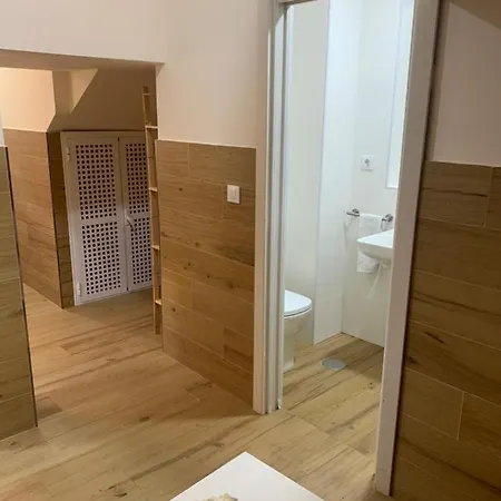 Hercules Apartment *