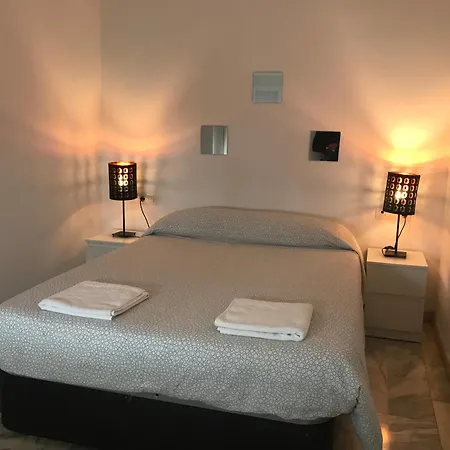 Arc House Only Adults * Sevilha