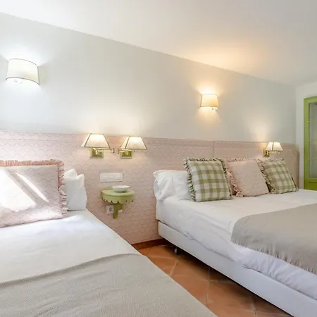 Nuea Giralda Hotel