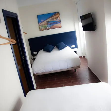 Hotel Noches En Triana Seville
