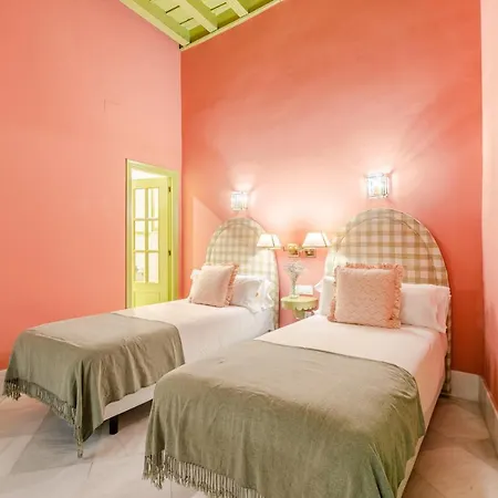 Nuea Giralda Hotel