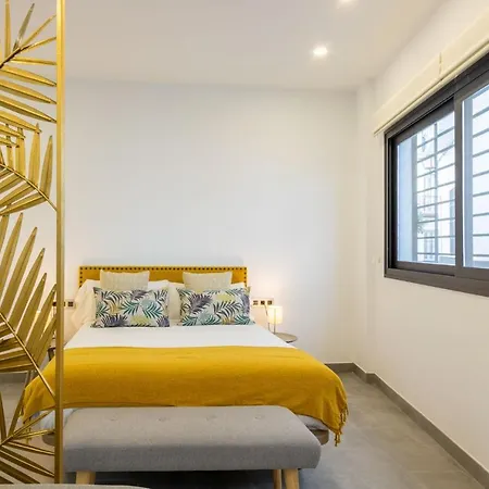 Apartment Nine O'clock Castellar By Valcambre